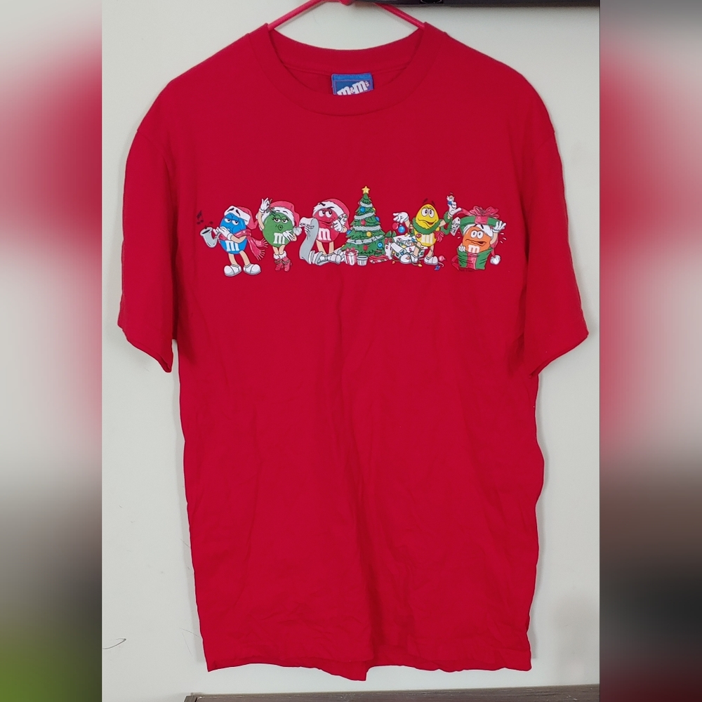 EUC M&M Short Sleeve Christmas Tee